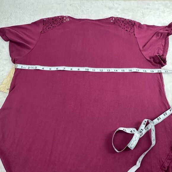 Rewind Women's L Short Sleeve Rounded Hem Tee Lace Inset Cranberry Purple‎ New - Picture 10 of 11
